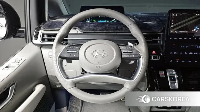 Hyundai Staria 2024 Черный из Кореи, фото 5