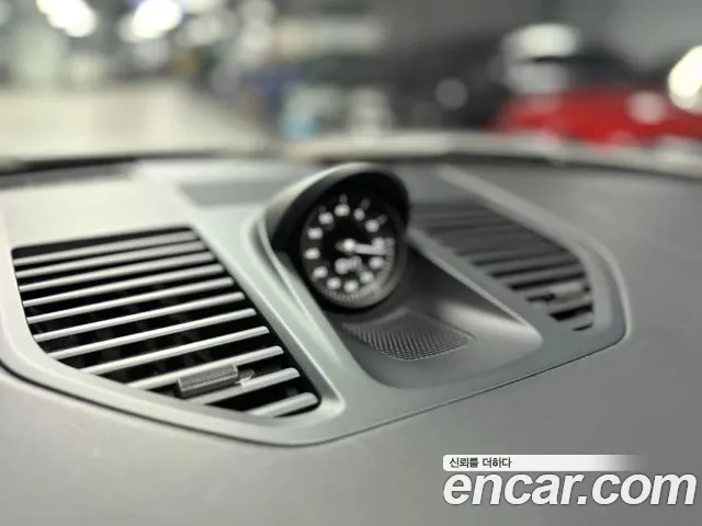 Porsche 911(992) id 2912055 из Кореи 5