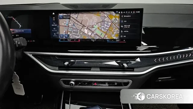 BMW X7 (G07) 2023 Белый из Кореи, фото 5