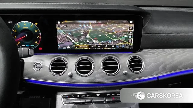 Mercedes-Benz E-Class W213 2023 Белый из Кореи, фото 5