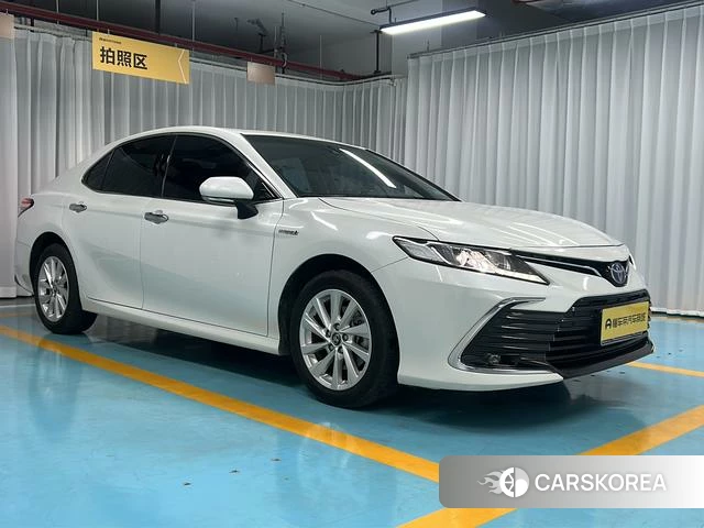 Toyota Camry 2022 Белый из Китая, фото 5