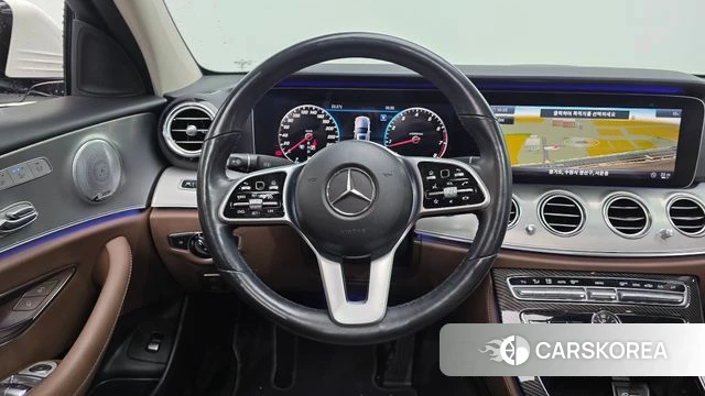 Mercedes-Benz E-Class W213 2018 Белый из Кореи, фото 5