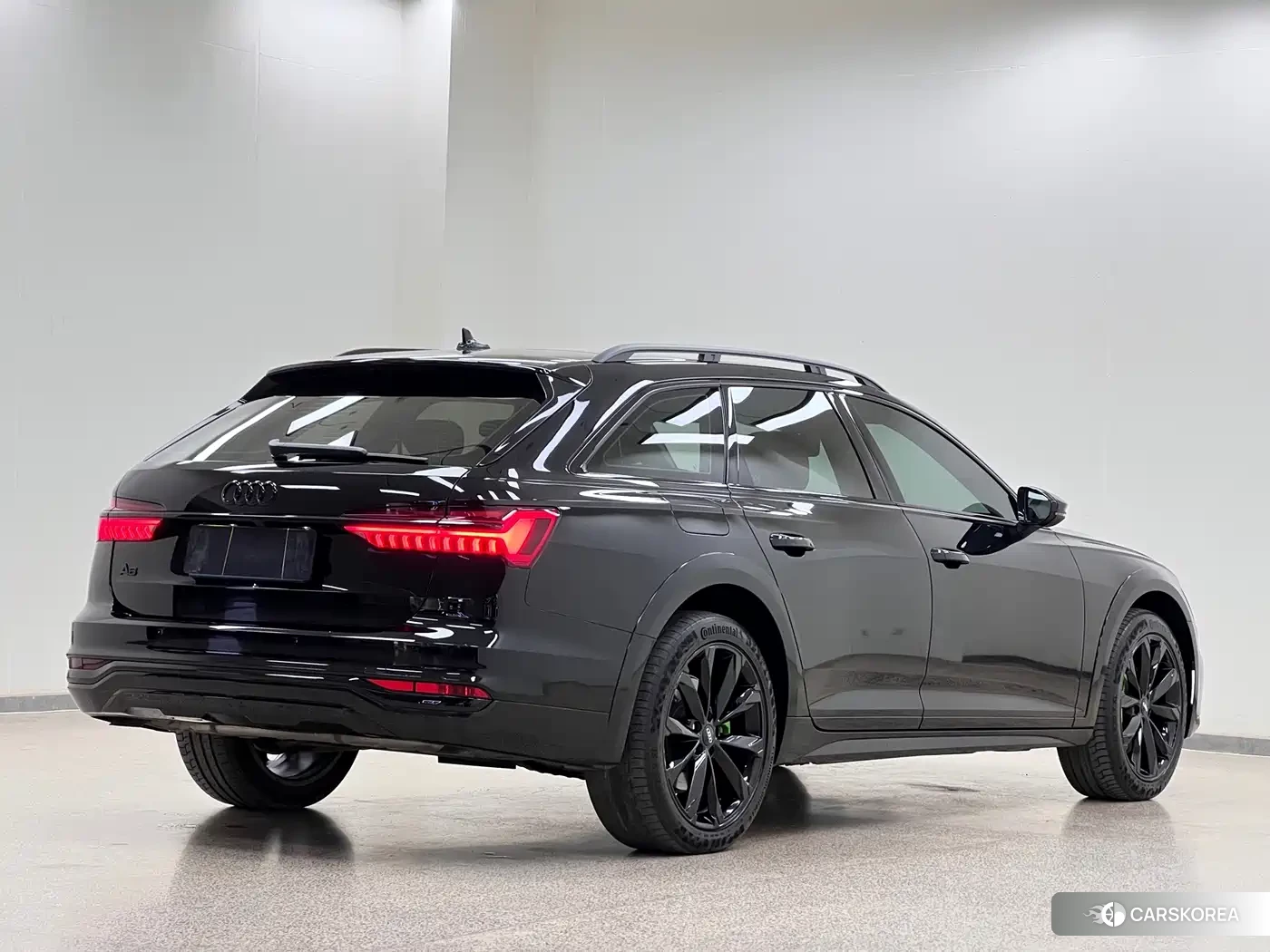 Audi A6 2021 Черный из Китая, фото 5
