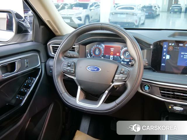Ford Explorer 2024 Белый из Китая, фото 5