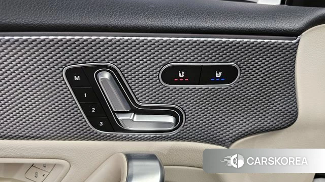 Mercedes-Benz A-Class W177 2021 Белый из Кореи, фото 5