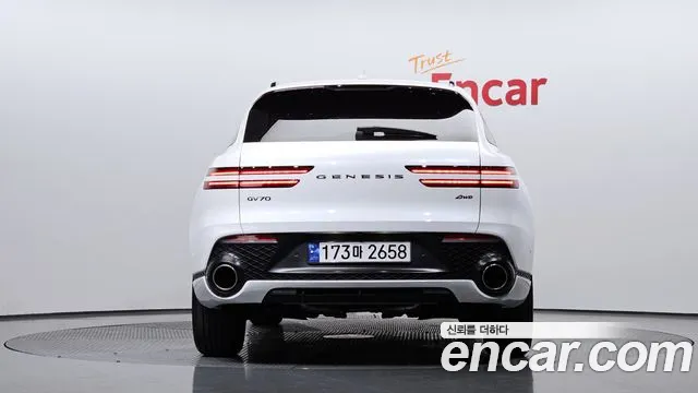 Genesis GV70 2023 Белый из Кореи, фото 5