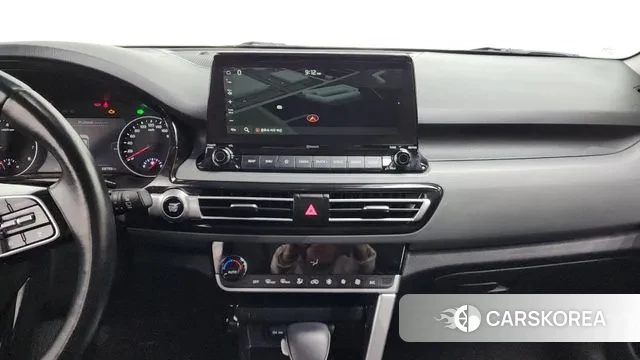 Kia Seltos 2022 Белый из Кореи, фото 5