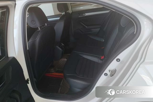 Volkswagen Lingdu 2021 Белый из Китая, фото 5