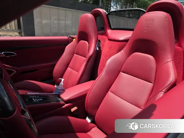 Porsche 718 Boxster 2022 Серый из Кореи, фото 5