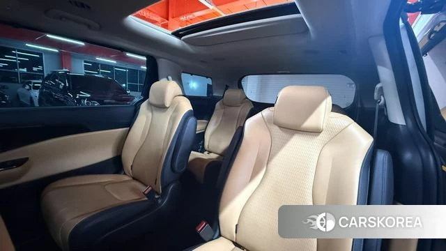 Kia Carnival 4th generation 2023 Белый из Кореи, фото 5