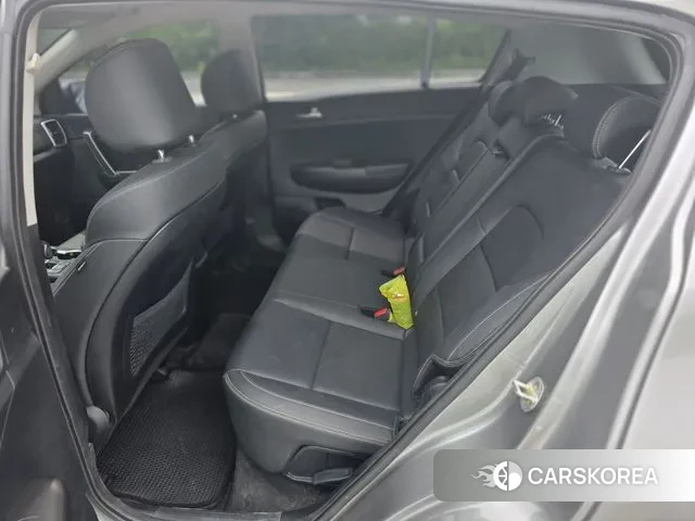 Kia Sportage The Bold 2021 Серый из Кореи, фото 5