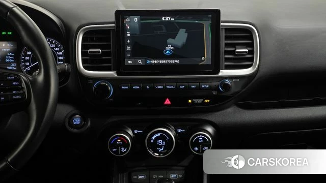 Hyundai Venue 2021 Белый из Кореи, фото 5