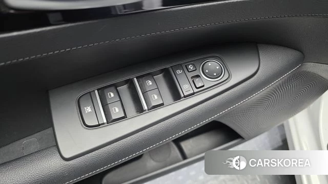 Kia The New K3 2nd generation 2023 Белый из Кореи, фото 5