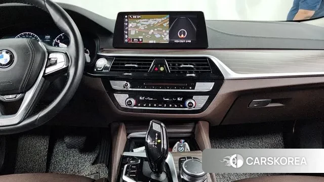 BMW 5 Series (G30) 2019 Серый из Кореи, фото 5