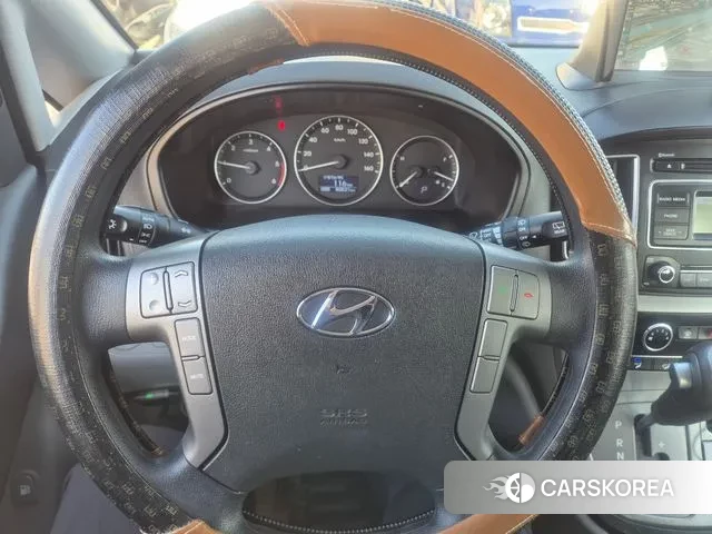 Hyundai Grand Starex 2018 Желтый из Кореи, фото 5