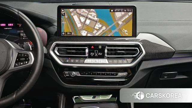 BMW X4 (G02) 2022 Светло-серебряный цвет из Кореи, фото 5