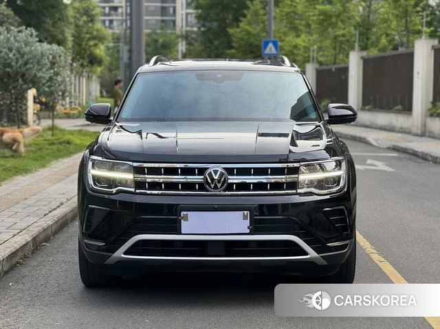 Volkswagen Tourang 2024 Черный из Китая, фото 5