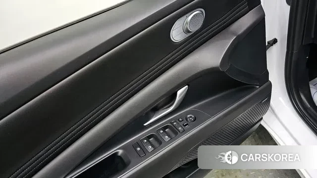 Hyundai The New Avante (CN7) 2023 Белый из Кореи, фото 5