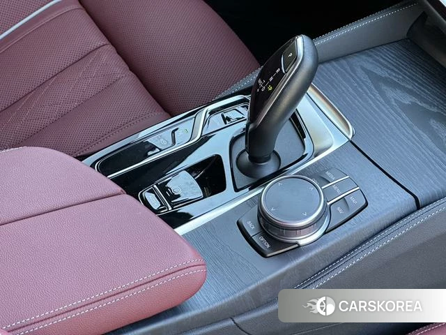 BMW 5 series 2021 Черный из Китая, фото 5