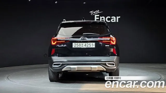 Kia Seltos 2020 Черный из Кореи, фото 5