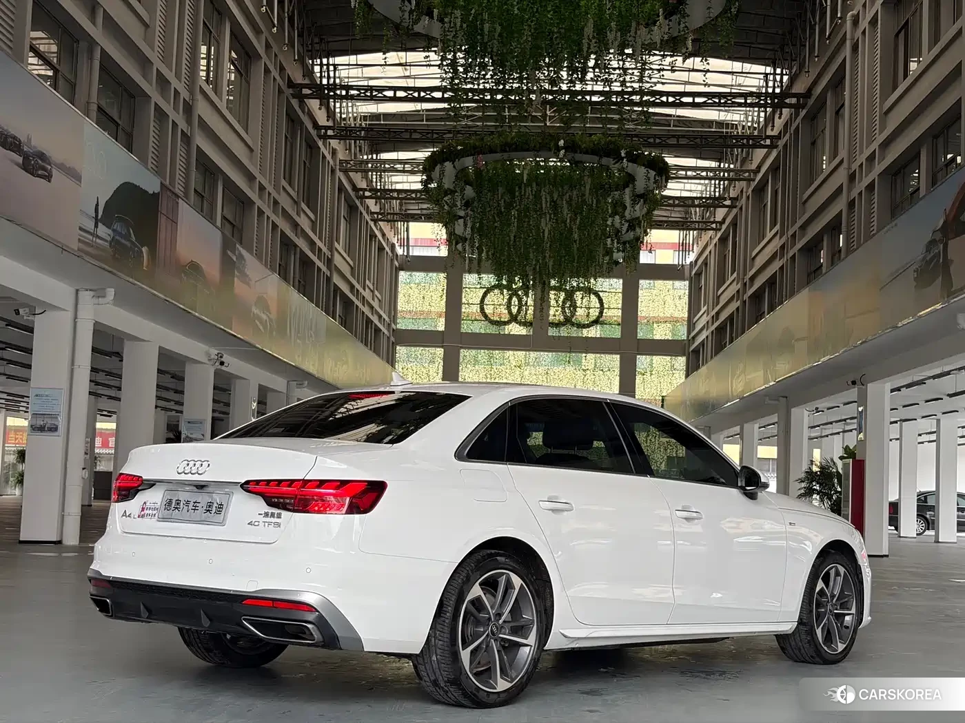 Audi A4L 2023 Белый из Китая, фото 5