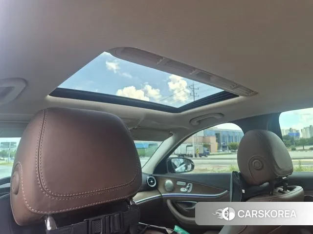 Mercedes-Benz E-Class W213 2019 Черный из Кореи, фото 5