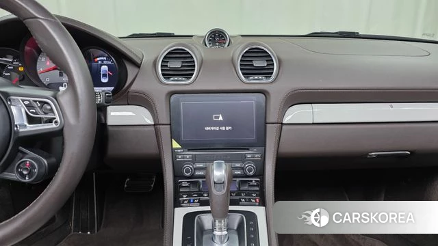 Porsche 718 Boxster 2020 Серебристо-серый из Кореи, фото 5