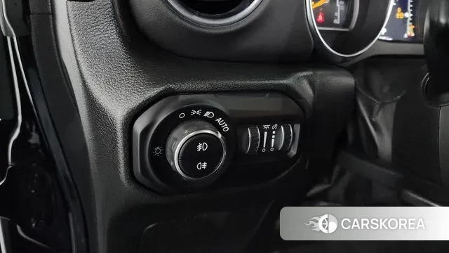 Jeep Wrangler (JL) 2023 Черный из Кореи, фото 5