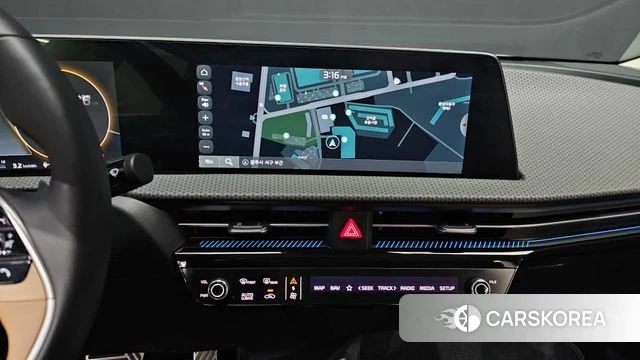 Kia EV6 2023 Черный из Кореи, фото 5