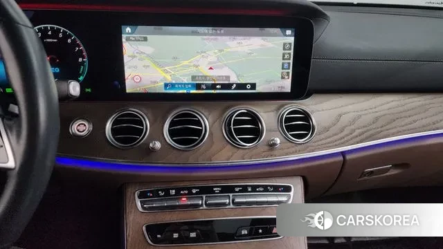 Mercedes-Benz E-Class W213 2021 Белый из Кореи, фото 5