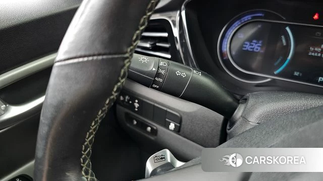 Kia Niro Plus 2022 Белый из Кореи, фото 5