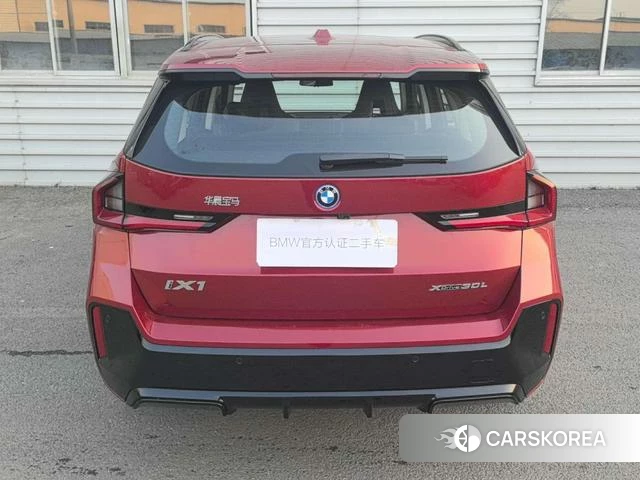 BMW iX1 2026 Красный из Китая, фото 5