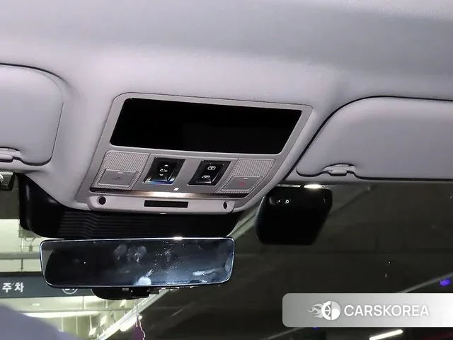 Land Rover Range Rover Evoque 2nd Generation 2025 Серебристо-серый из Кореи, фото 5