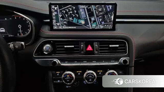 Genesis The New G70 2022 Белый из Кореи, фото 5