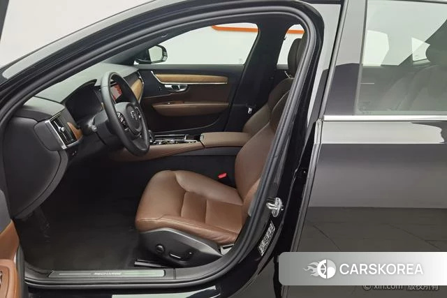 Volvo S90 PHEV 2023 Черный из Китая, фото 5
