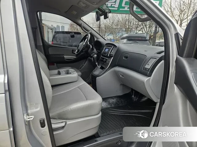 Hyundai The New Grand Starex 2019 Серебристо-серый из Кореи, фото 5