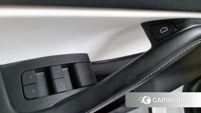 Tesla Model Y 2022 Белый из Кореи, фото 5