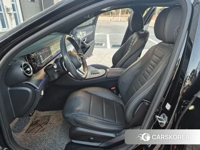 Mercedes-Benz E-Class W213 2023 Черный из Кореи, фото 5