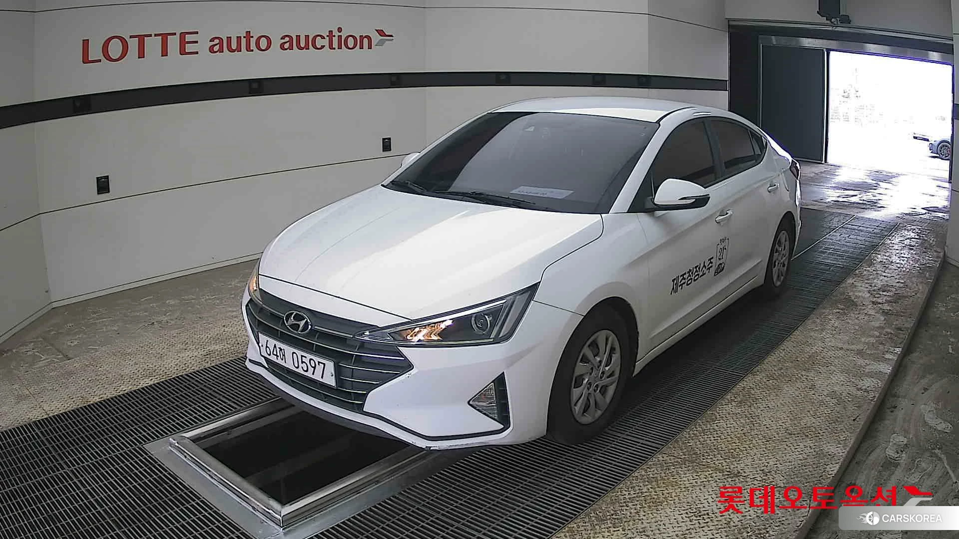 Hyundai Avante 2020 Polar White из Кореи, фото 5