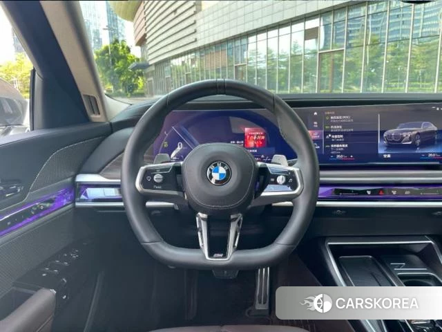 BMW 7 series 2025 Темно-серый из Китая, фото 5