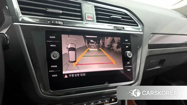Volkswagen Tiguan second Generation 2020 Белый из Кореи, фото 5