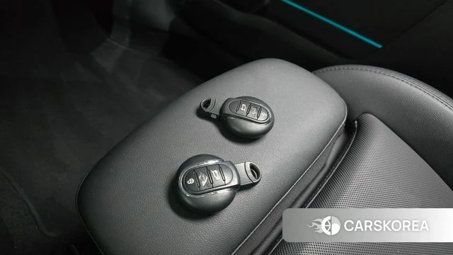 Mini Cooper Countryman 2022 Черный из Кореи, фото 5