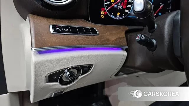 Mercedes-Benz E-Class W213 2019 Серый из Кореи, фото 5