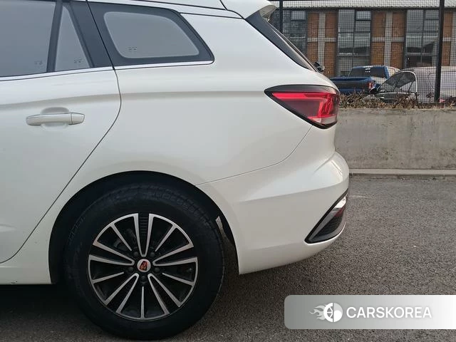 Roewe Ei5 2018 Белый из Китая, фото 5