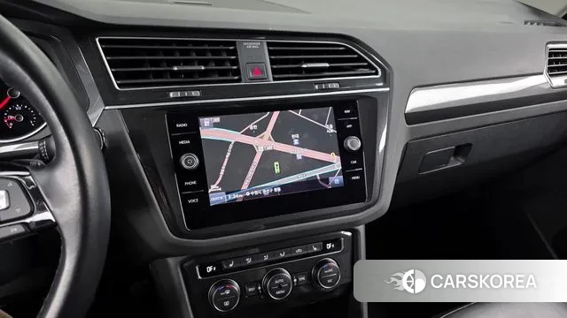 Volkswagen Tiguan second Generation 2020 Серый из Кореи, фото 5