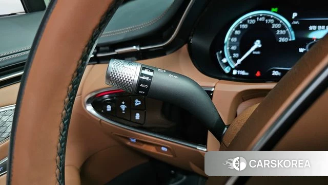 Genesis GV70 2023 Белый из Кореи, фото 5