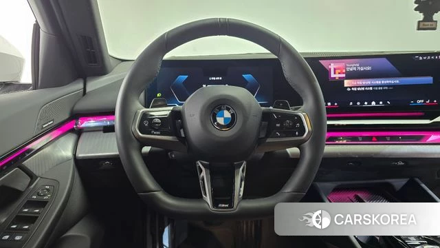 BMW 5 Series (G60) 2024 Белый из Кореи, фото 5