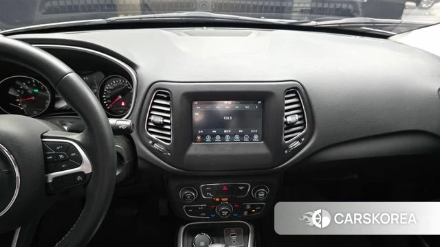Jeep Compass 2nd Generation 2019 Белый из Кореи, фото 5