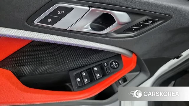 BMW 1 Series (F40) 2021 Белый из Кореи, фото 5