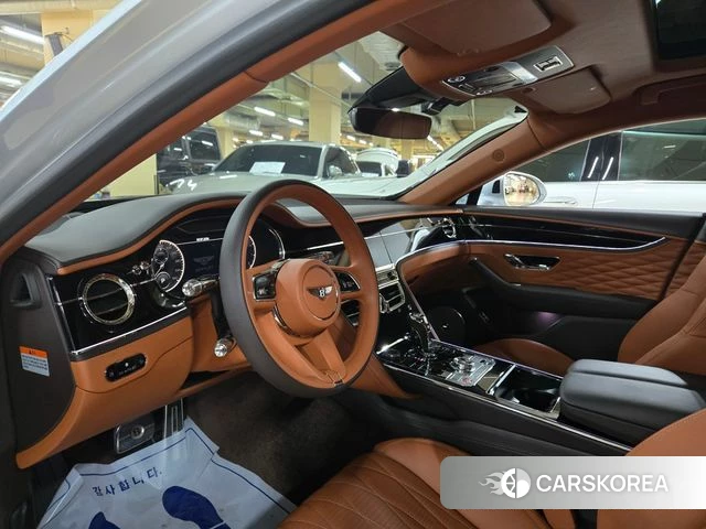 Bentley Flying Spur 3rd Generation 2021 Серебряный из Кореи, фото 5